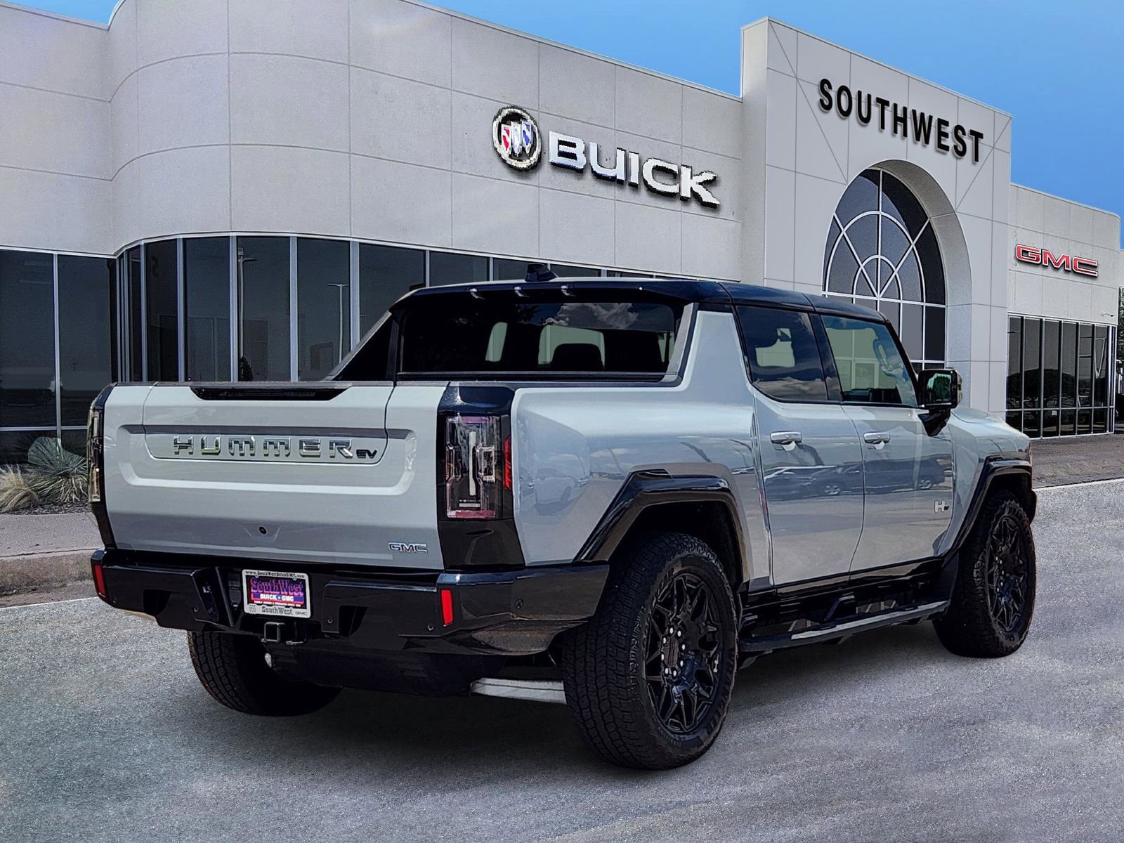 New 2025 GMC Hummer EV 2X image 6