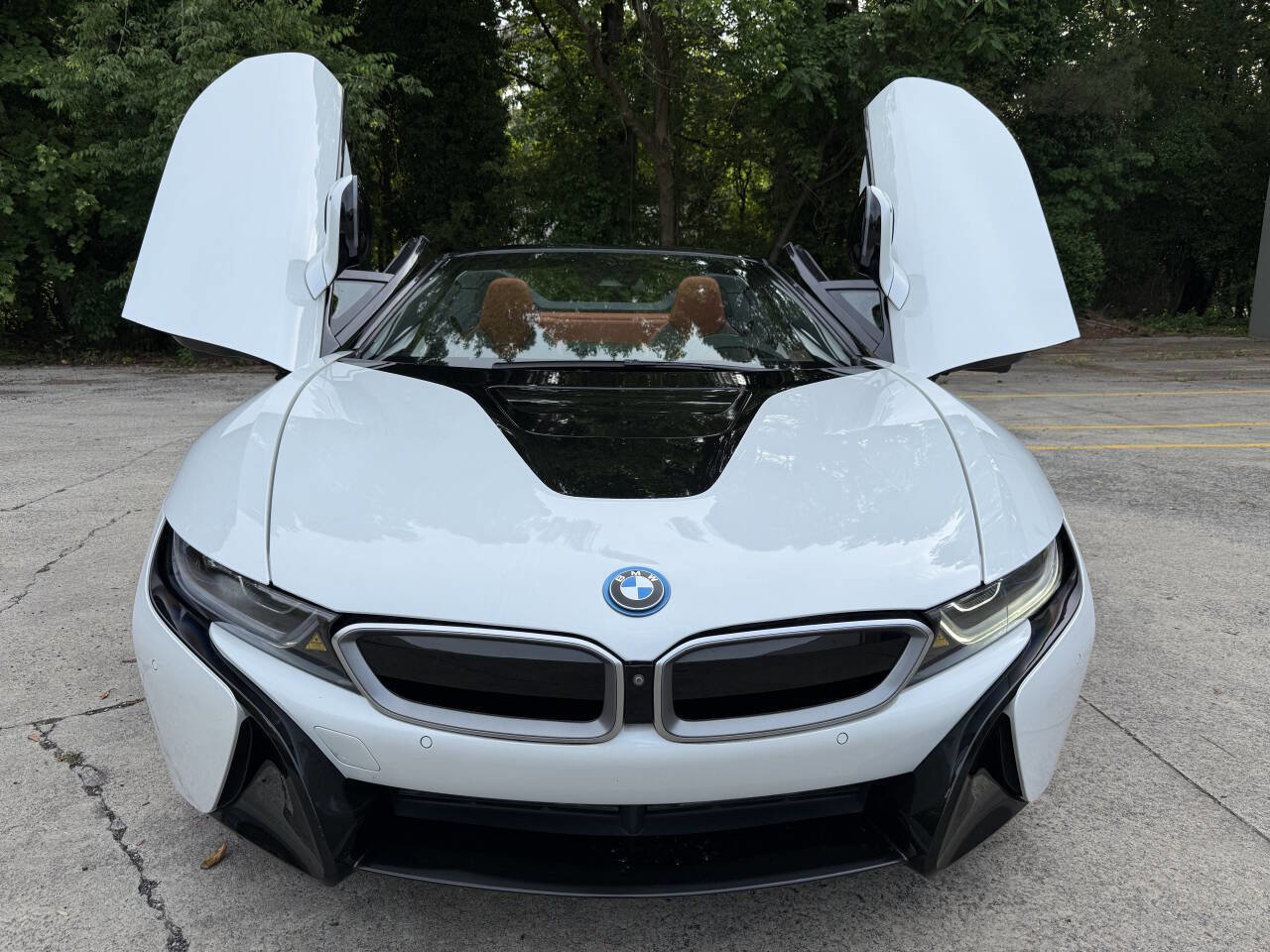 Used 2019 BMW i8 Roadster AWD/4WD image 22
