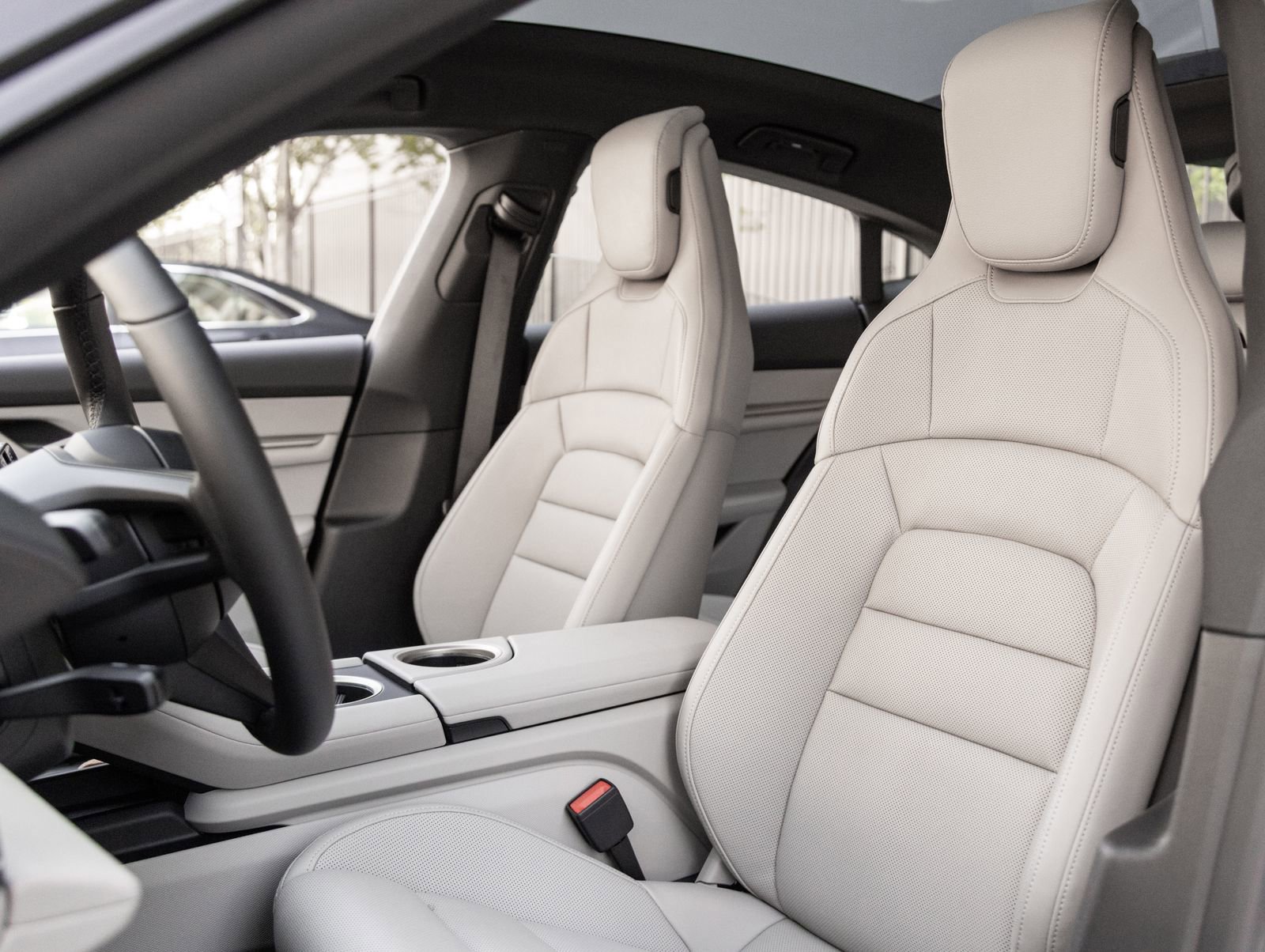 New 2026 Porsche Taycan 4S image 5