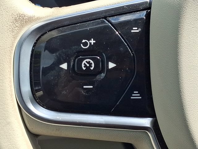 Used 2023 Volvo XC60 B5 Plus w/ Climate Package AWD/4WD image 21