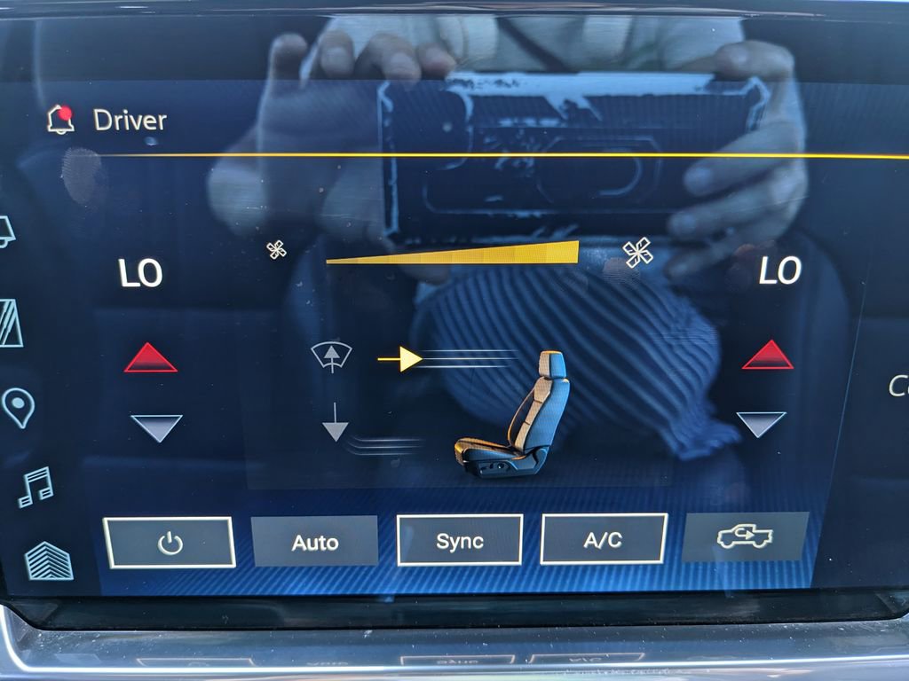 Used 2023 Chevrolet Silverado 1500 High Country w/ High Country Premium Package image 35