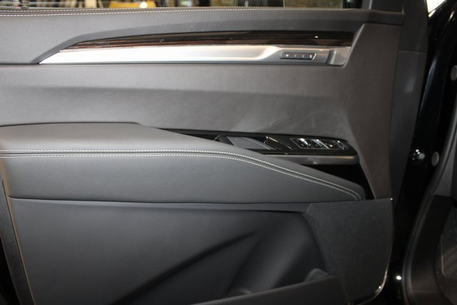 New 2026 Cadillac Escalade ESV Luxury w/ Touring Package image 11