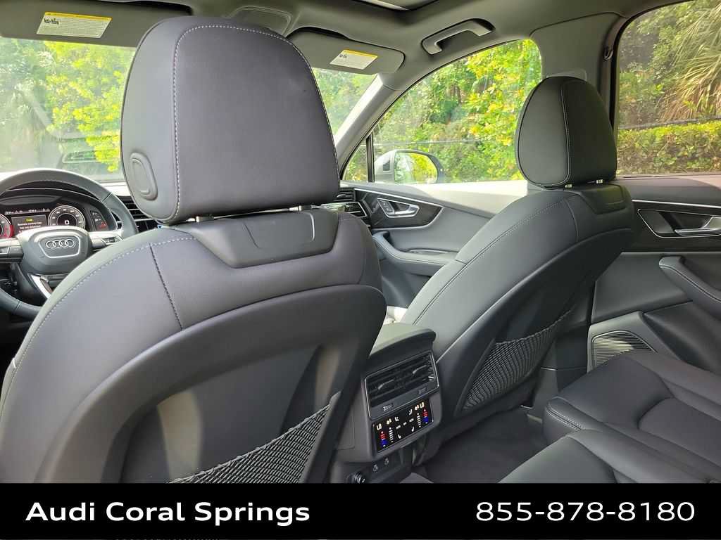 Certified 2025 Audi Q7 3.0T Premium Plus w/ Premium Plus Package AWD/4WD image 20
