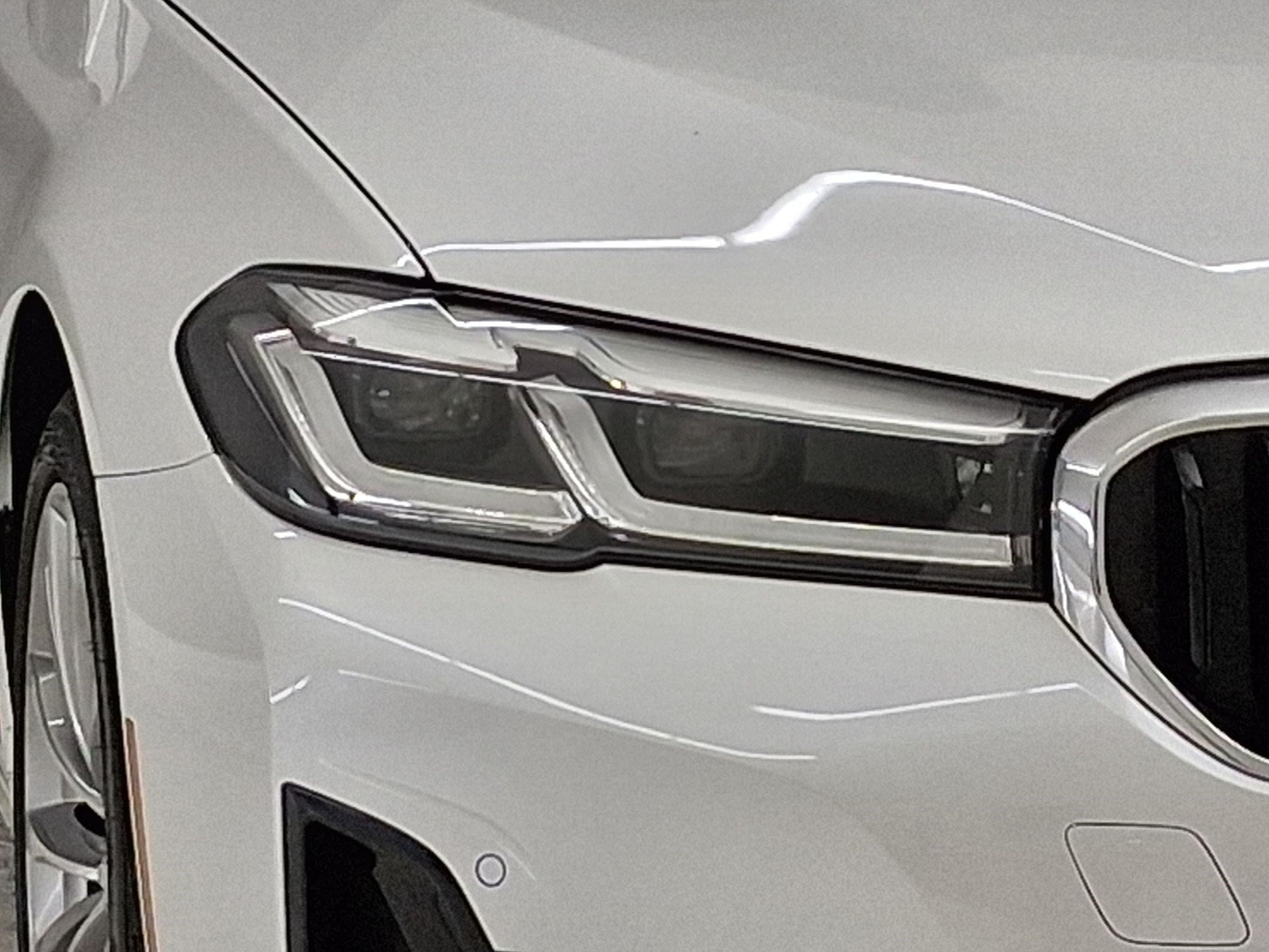 Certified 2023 BMW 530i w/ Premium Package RWD image 10