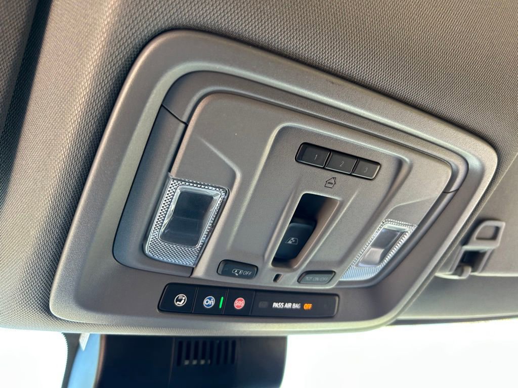 Used 2024 Chevrolet Silverado 3500 LTZ w/ LTZ Convenience Package image 65