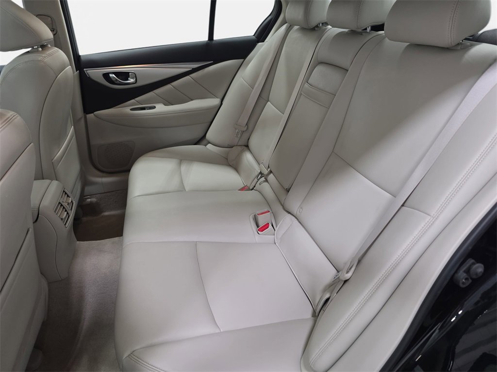 Used 2020 INFINITI Q50 Luxe w/ Essential Package (3.0T Luxe) image 13