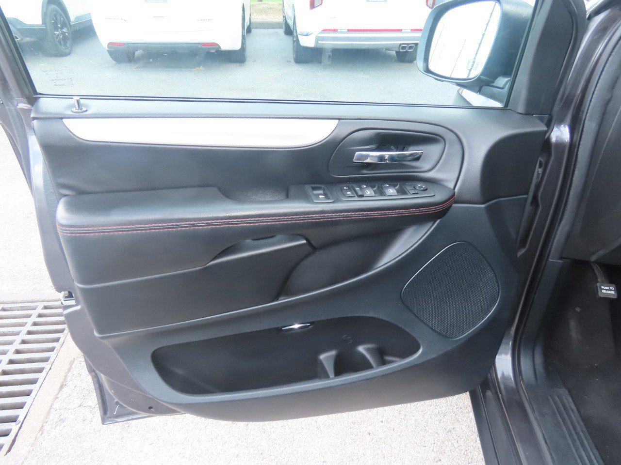 Used 2019 Dodge Grand Caravan GT FWD image 22