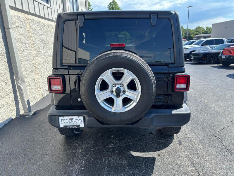 Used 2020 Jeep Wrangler Sport AWD/4WD image 4