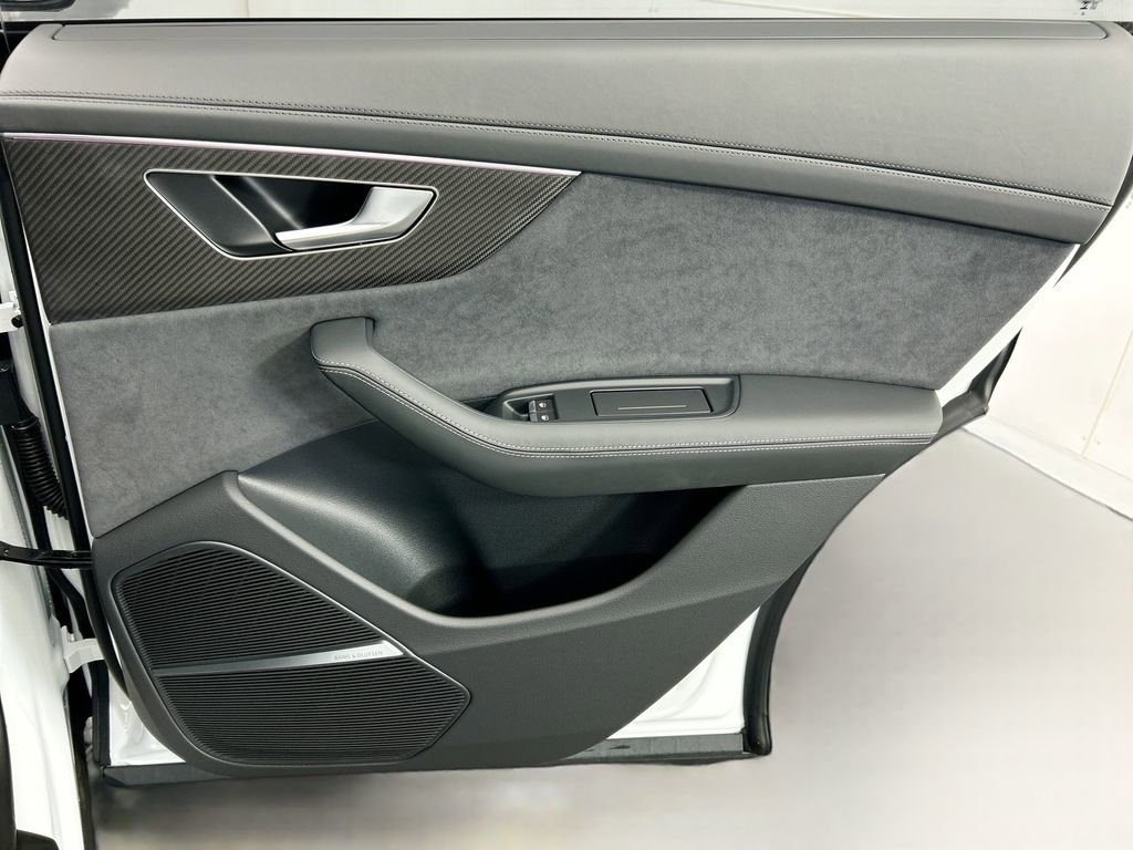 New 2026 Audi RS Q8 performance image 27