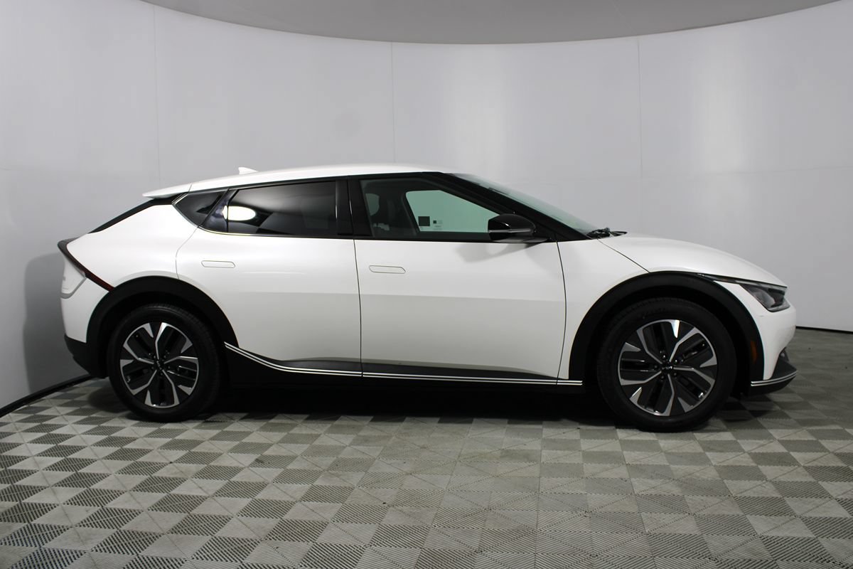 Used 2024 Kia EV6 Light RWD image 30