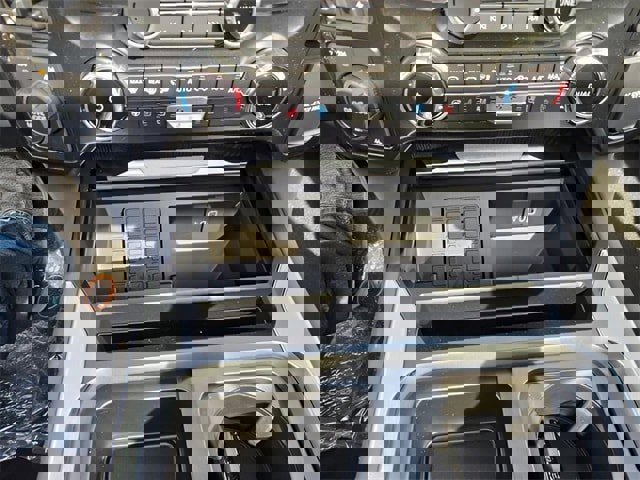 New 2025 Ford F350 Platinum w/ FX4 Off-Road Package image 23