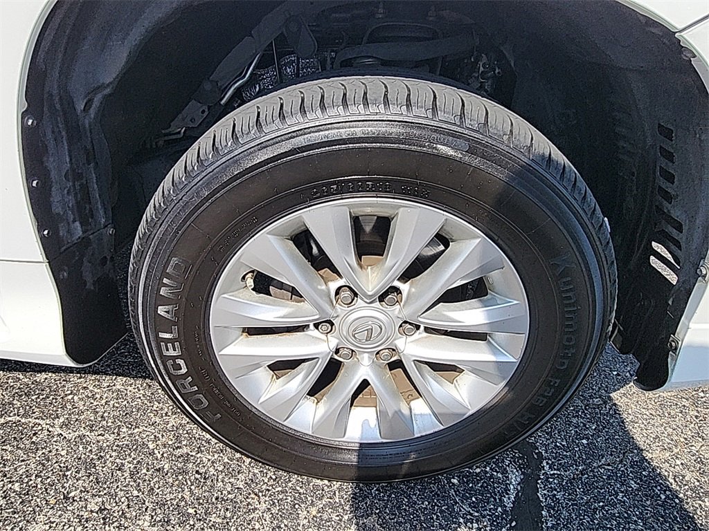 Used 2017 Lexus GX 460 image 10