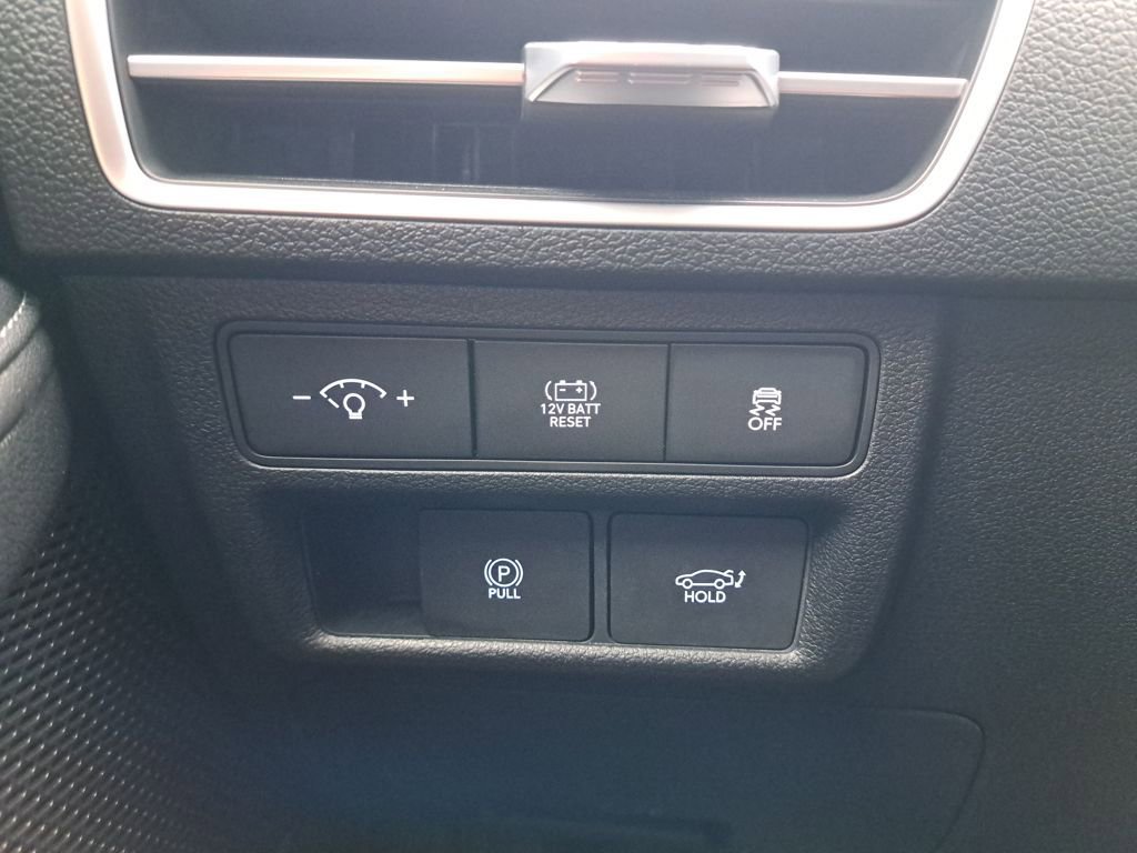 Used 2025 Hyundai Sonata Limited image 32