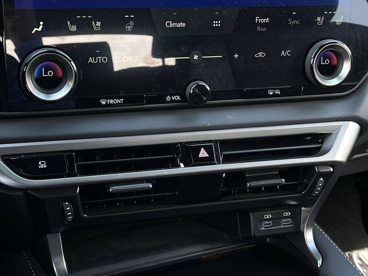 Used 2025 Lexus RX 350 Premium w/ Accessory Package (Z1) FWD image 18