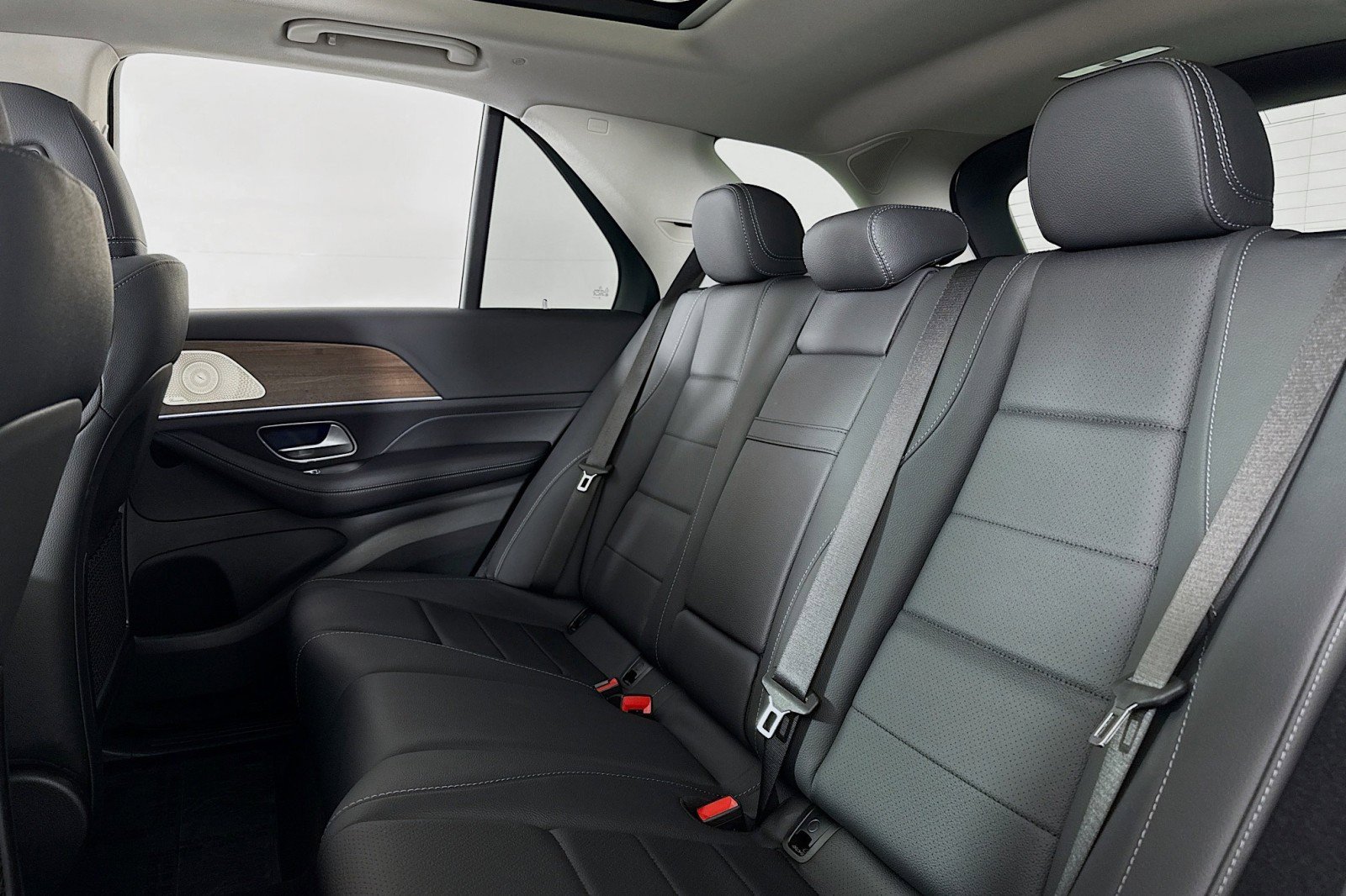 Certified 2026 Mercedes-Benz GLE 350 4MATIC image 7