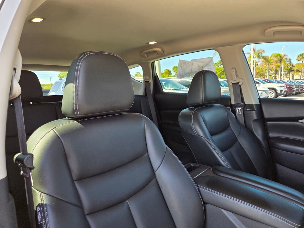 Used 2023 Nissan Murano SV image 11