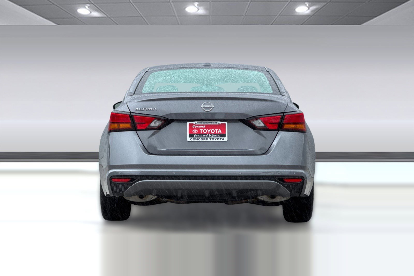 Used 2025 Nissan Altima 2.5 SV image 9