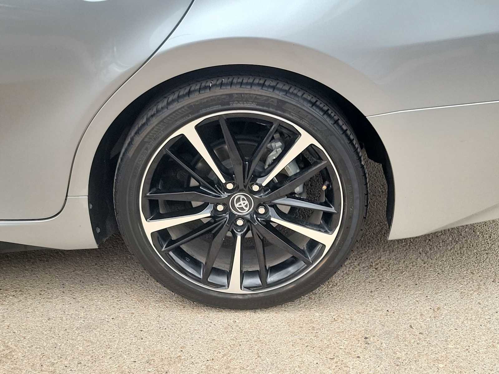 Used 2020 Toyota Camry XSE w/ Driver Assist Package image 12