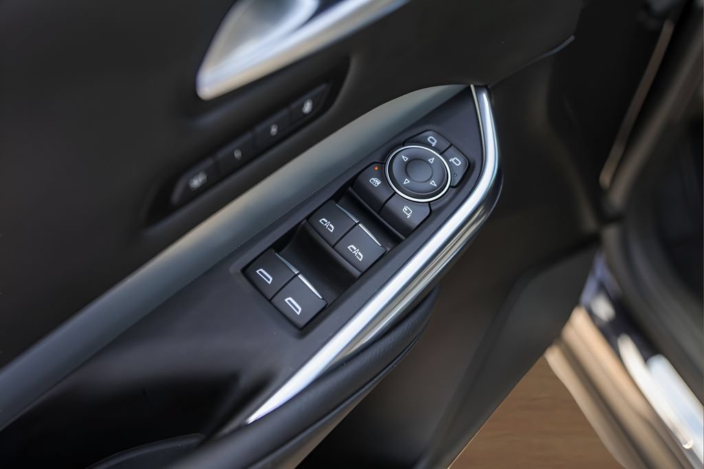 Certified 2023 Cadillac XT4 Premium Luxury FWD image 22