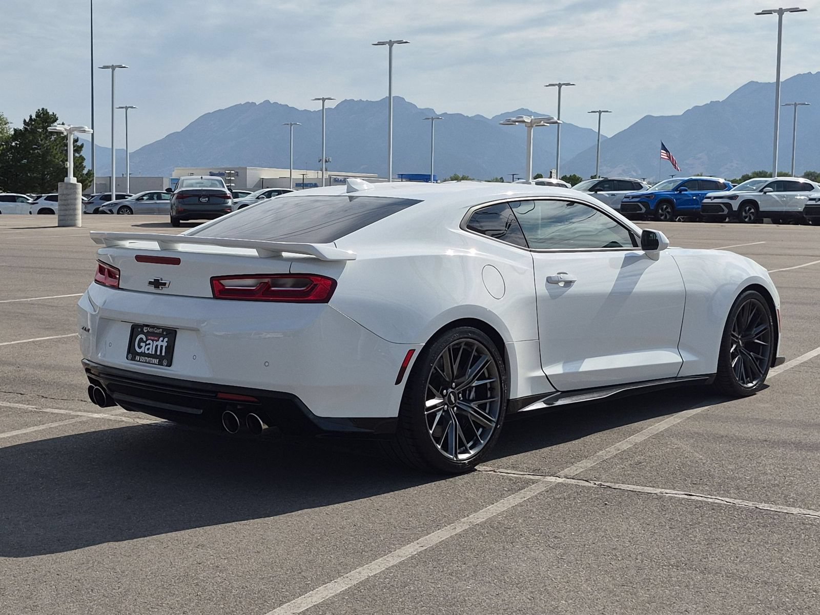 Used 2018 Chevrolet Camaro ZL1 RWD image 3