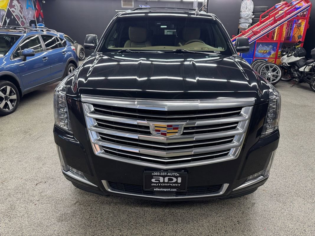Used 2019 Cadillac Escalade ESV Platinum image 7