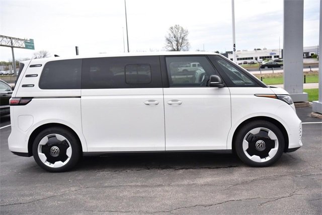 New 2025 Volkswagen ID. Buzz Pro S image 5