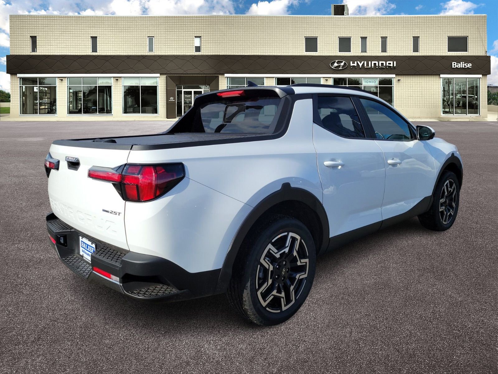 New 2025 Hyundai Santa Cruz Limited image 3