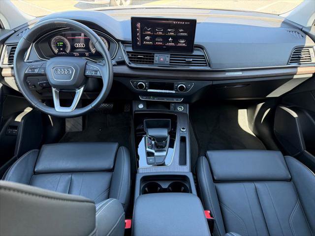 Certified 2023 Audi Q5 e Premium w/ Convenience Package AWD/4WD image 2