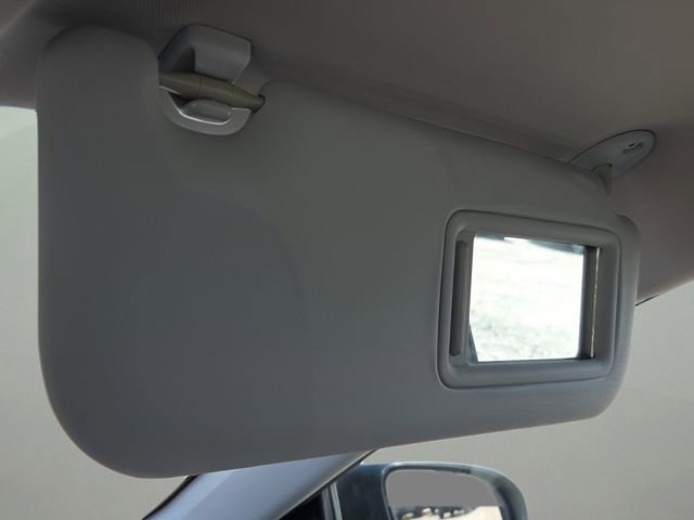 Used 2017 Toyota Corolla L image 33