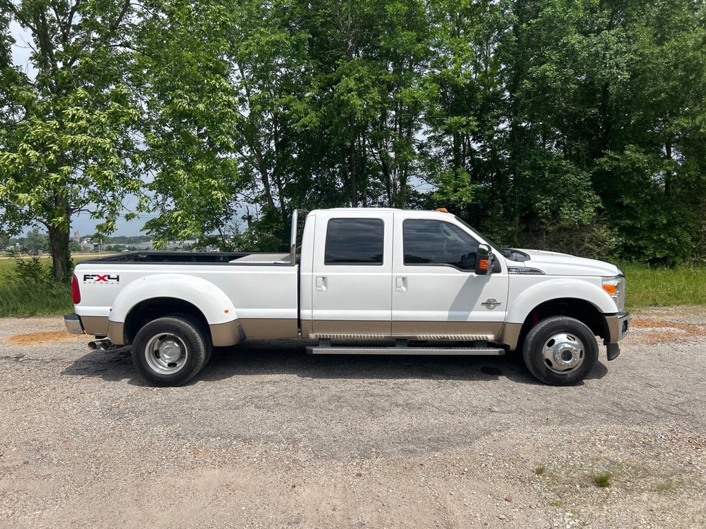Used 2011 Ford F450 Lariat w/ Lariat Ultimate Pkg AWD/4WD image 6