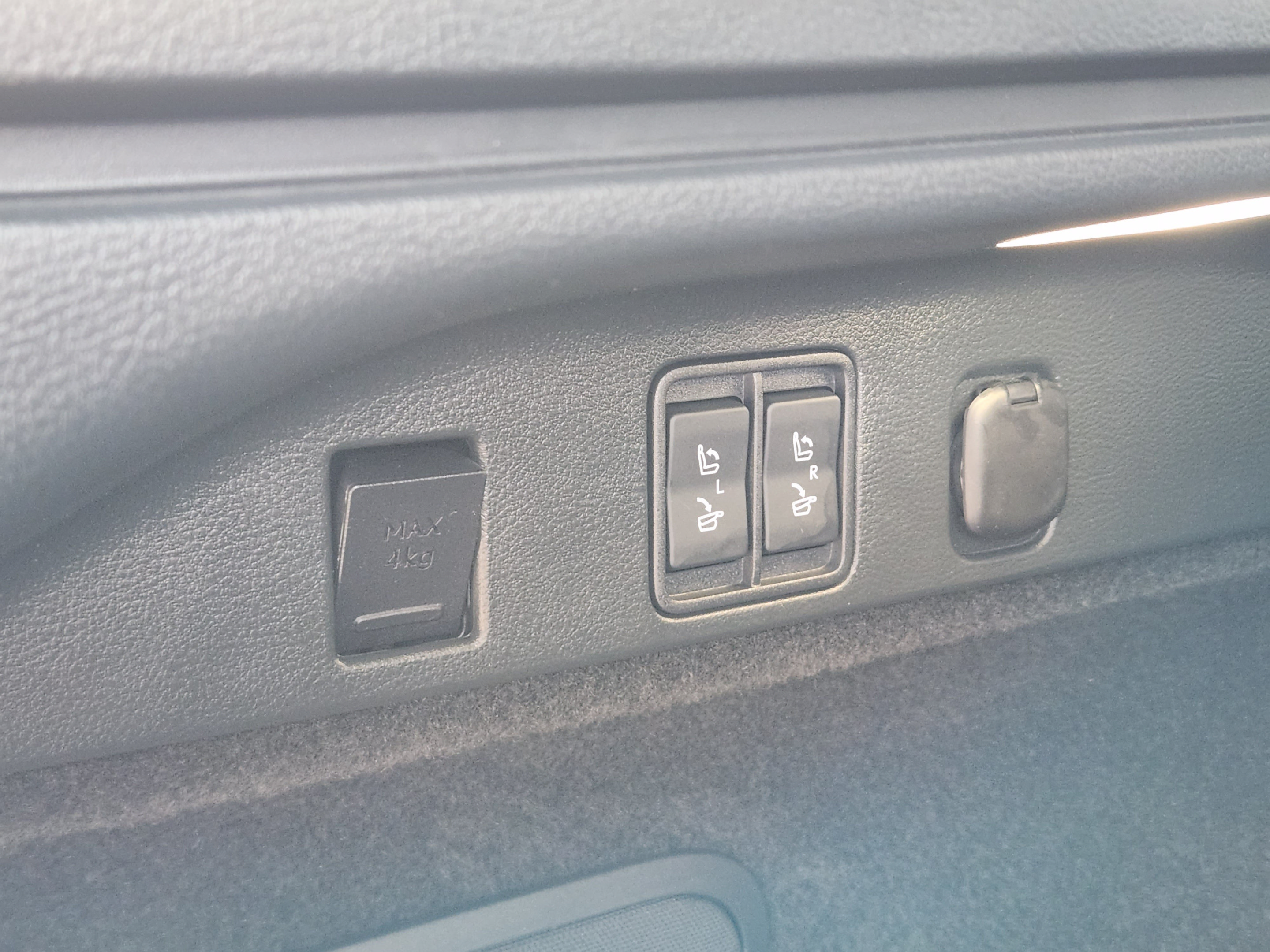 Certified 2023 Lexus RX 350 FWD w/ Cold Area Package image 27