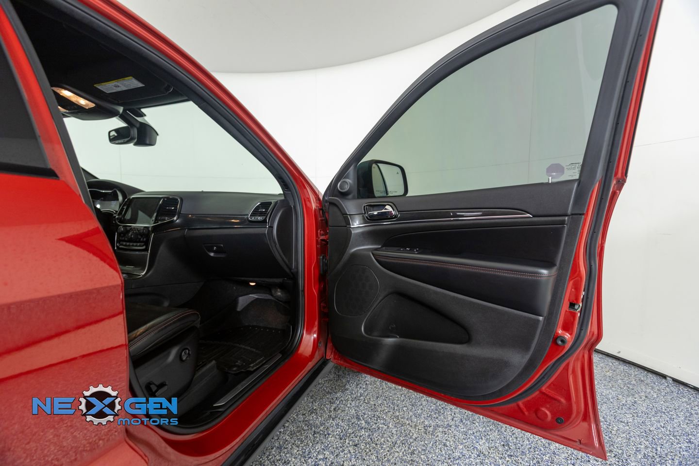 Used 2019 Jeep Grand Cherokee Trailhawk image 37