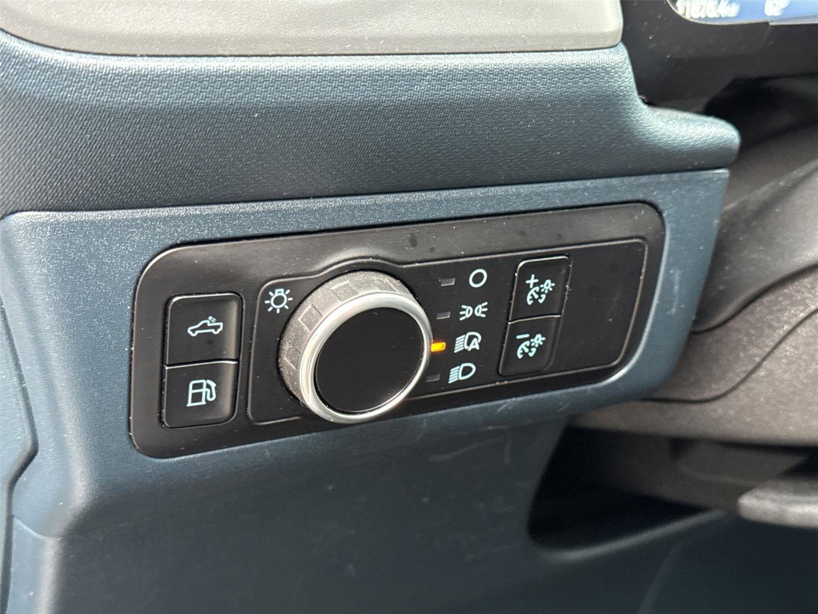 Used 2025 Ford Maverick XL image 28