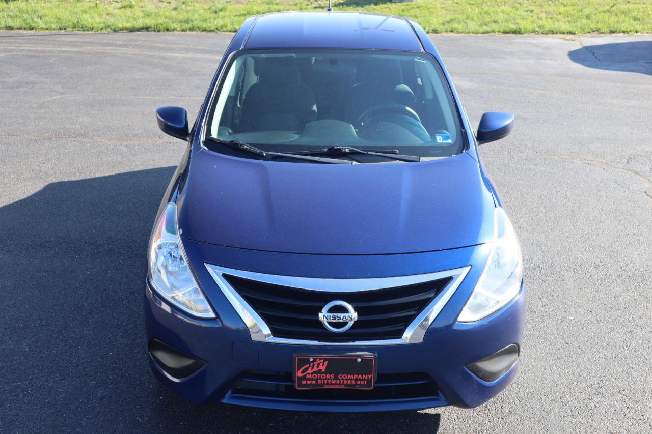 Used 2019 Nissan Versa SV FWD image 4