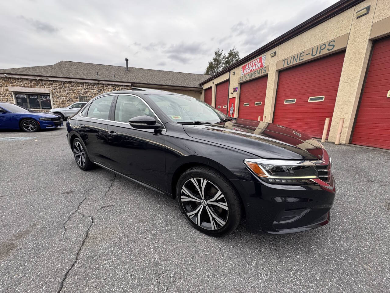Used 2020 Volkswagen Passat 2.0T SEL FWD image 11