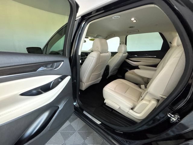 Used 2023 Buick Enclave Essence AWD/4WD image 21