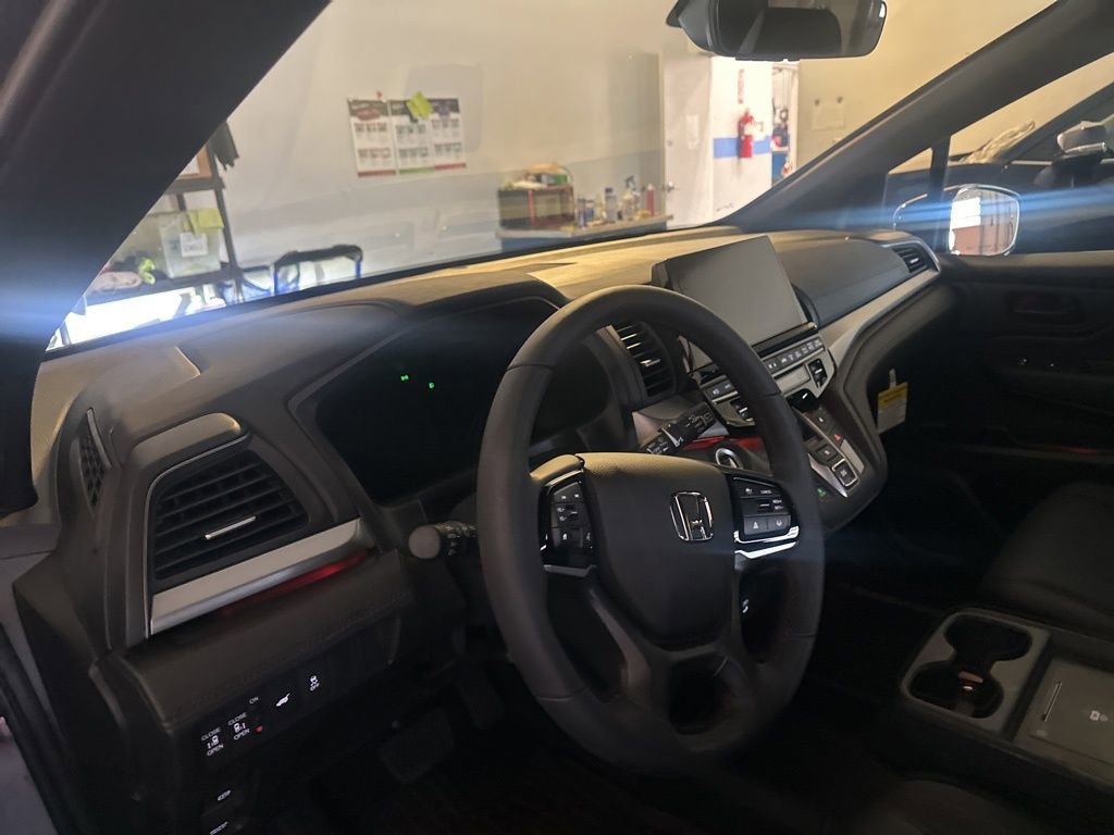 Used 2026 Honda Odyssey Sport-L image 9