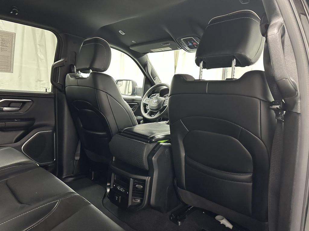 Used 2025 RAM 1500 Laramie AWD/4WD image 49