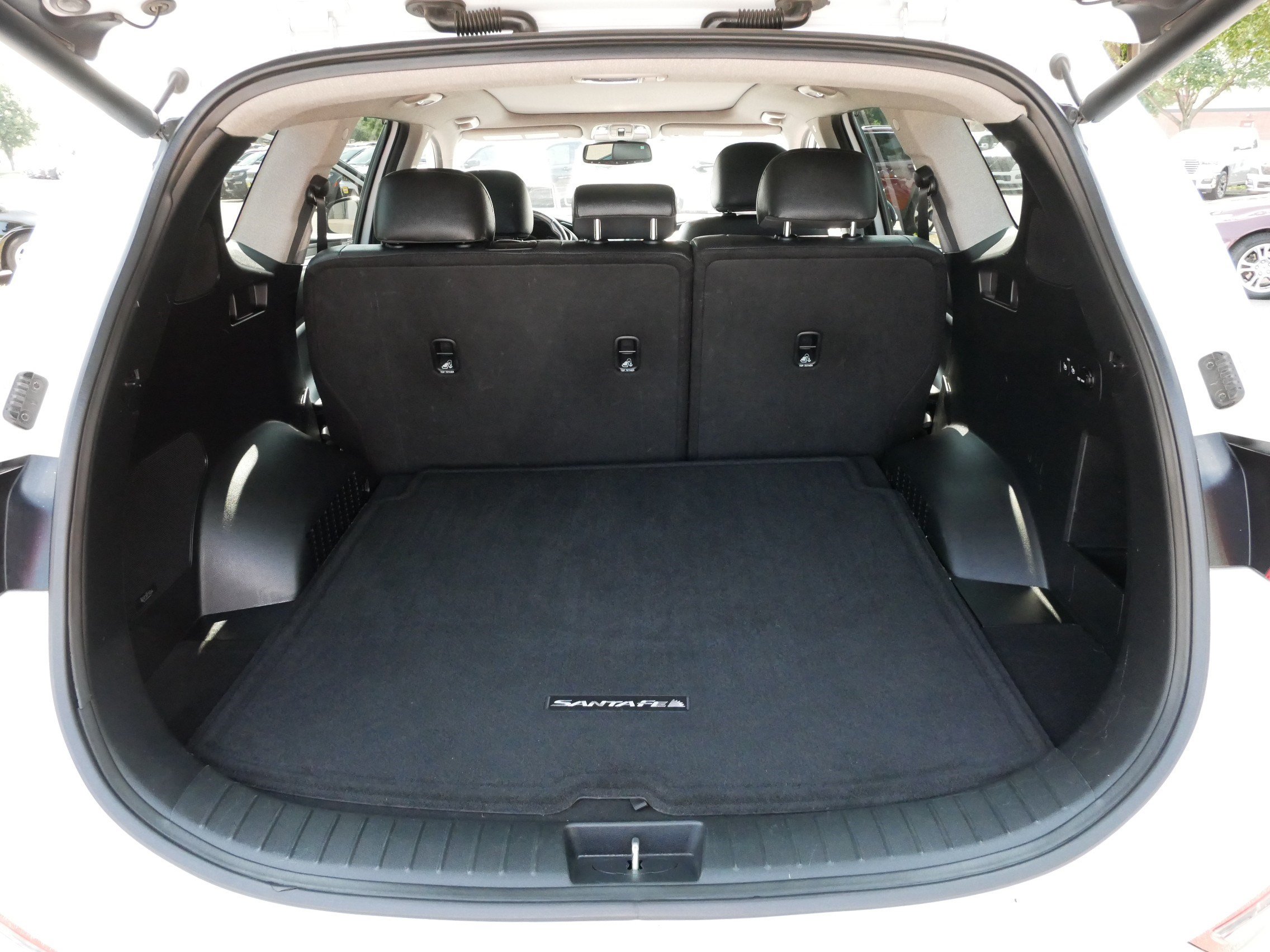 Used 2019 Hyundai Santa Fe AWD image 18