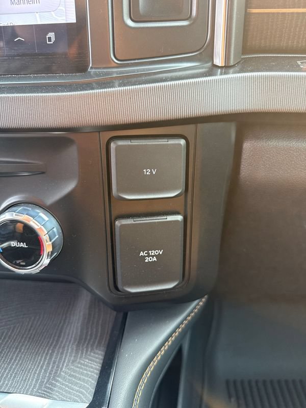 Used 2023 Ford F250 Platinum AWD/4WD image 23