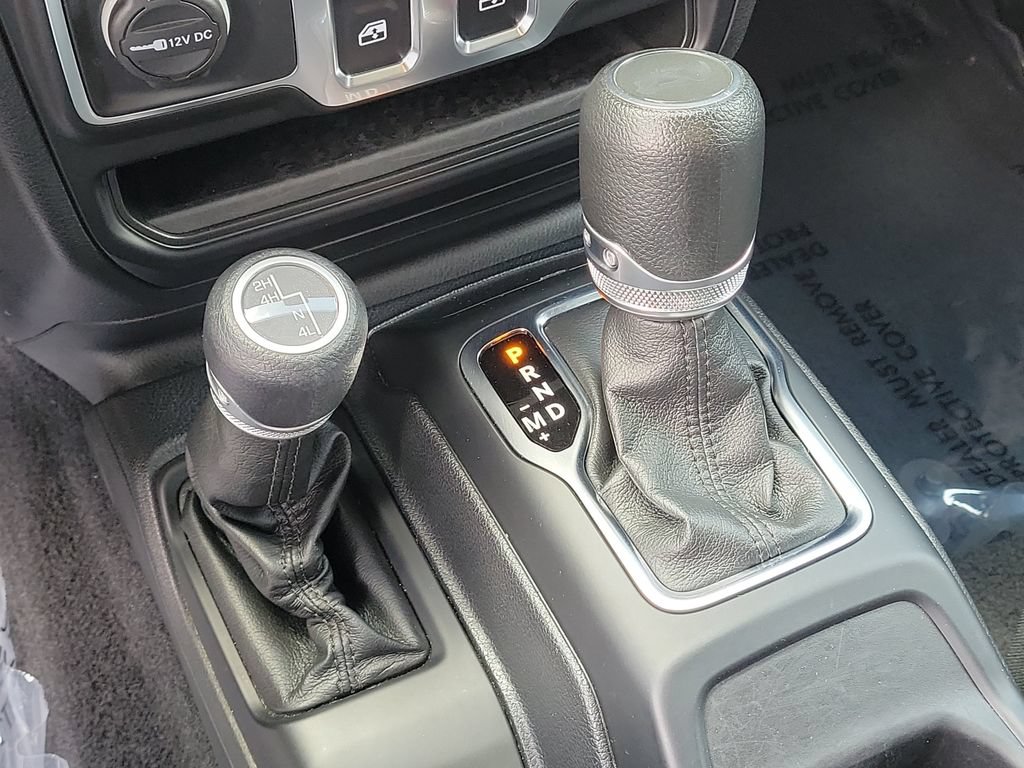 Used 2021 Jeep Wrangler Sport AWD/4WD image 32
