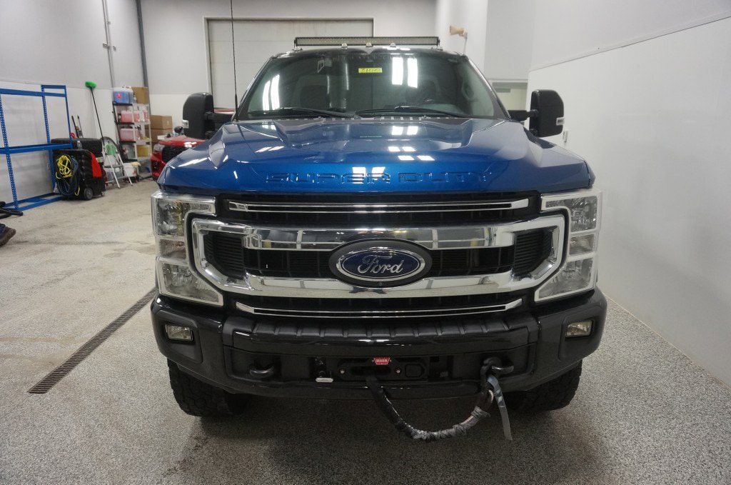 Used 2022 Ford F350 XLT w/ XLT Value Package AWD/4WD image 2