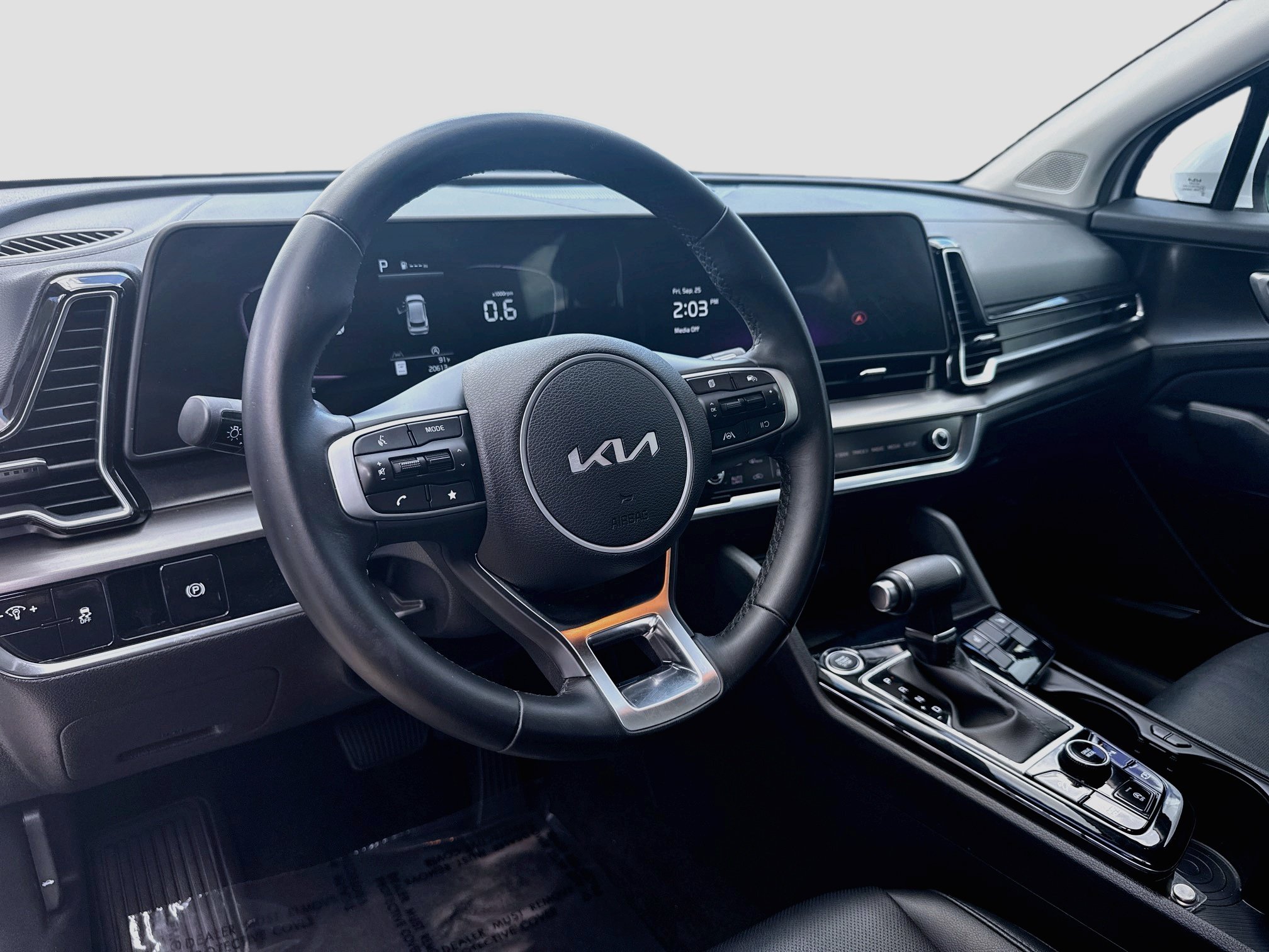 Used 2024 Kia Sportage EX FWD image 5