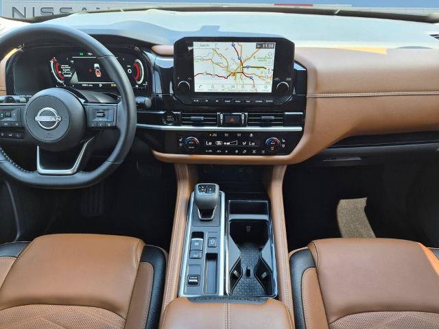 Certified 2025 Nissan Pathfinder Platinum FWD image 23
