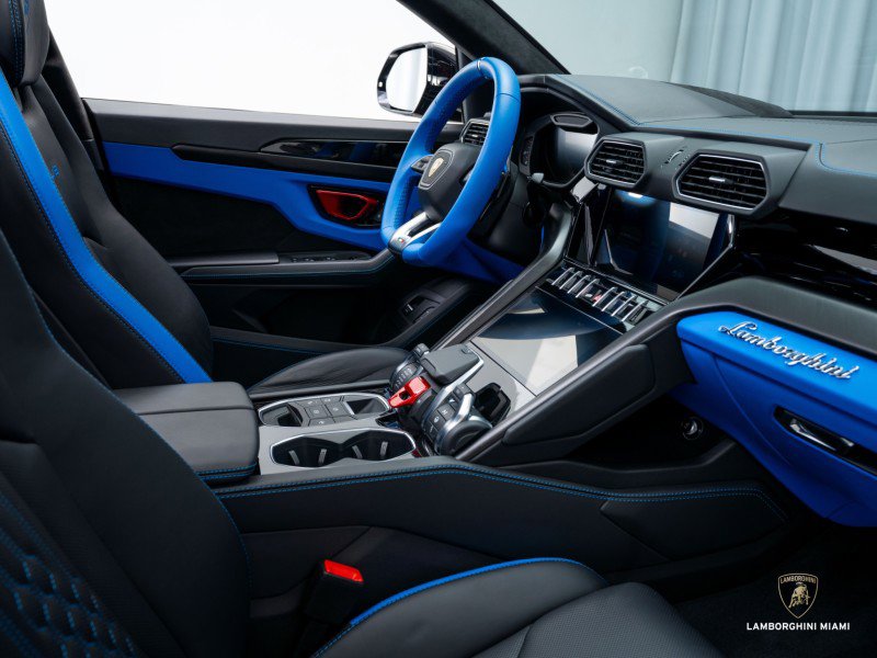 Used 2024 Lamborghini Urus S image 43