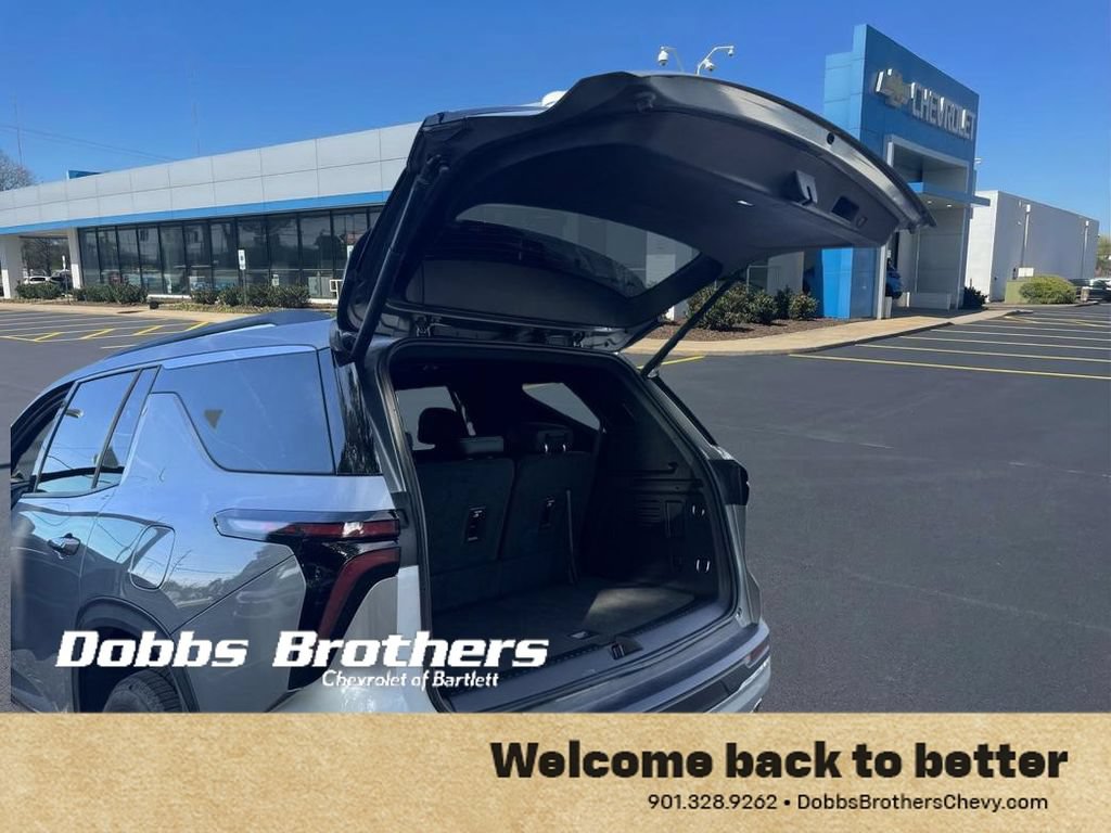 Used 2026 Chevrolet Traverse LT w/ Driver Confidence Package AWD/4WD image 37