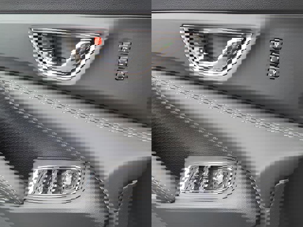 New 2026 Subaru Ascent Limited image 18