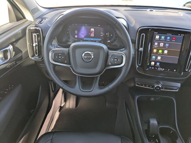 Certified 2024 Volvo XC40 B5 Core image 21