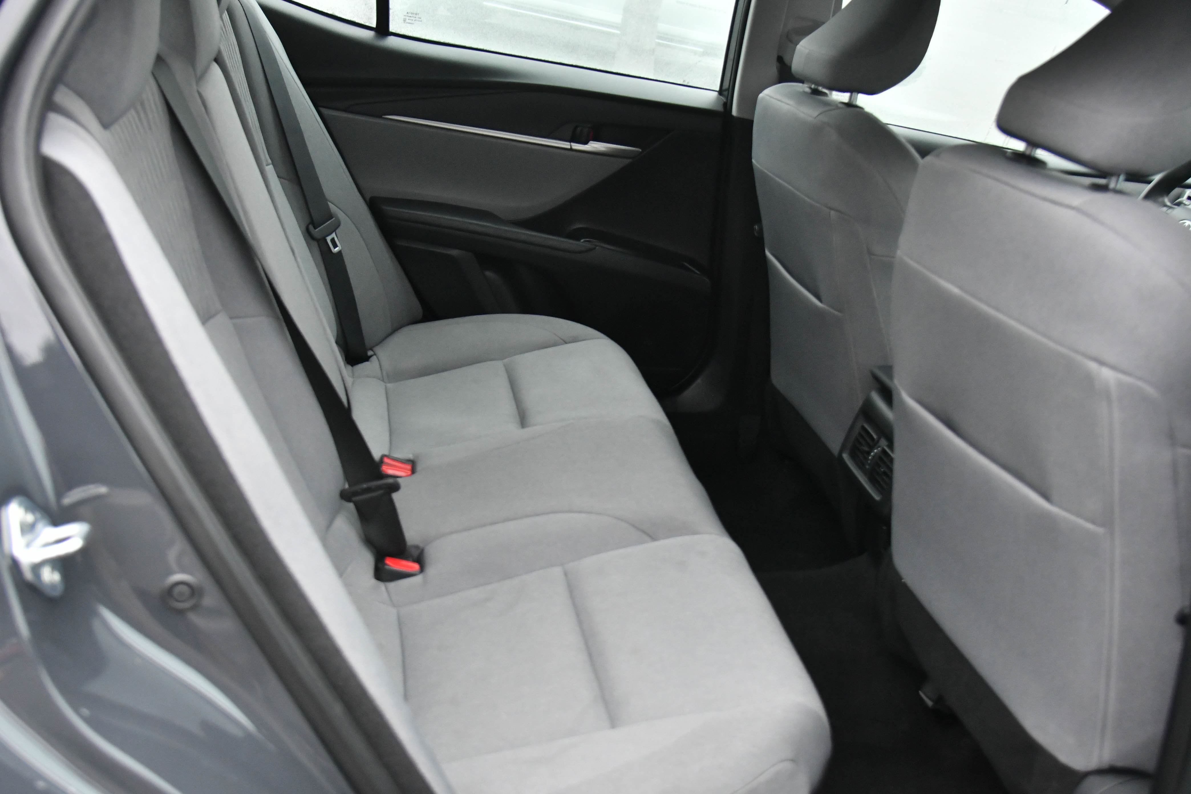 Used 2025 Toyota Camry LE image 42