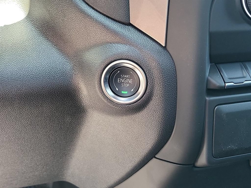 New 2025 Chevrolet Silverado 1500 W/T w/ WT Convenience Package RWD image 9